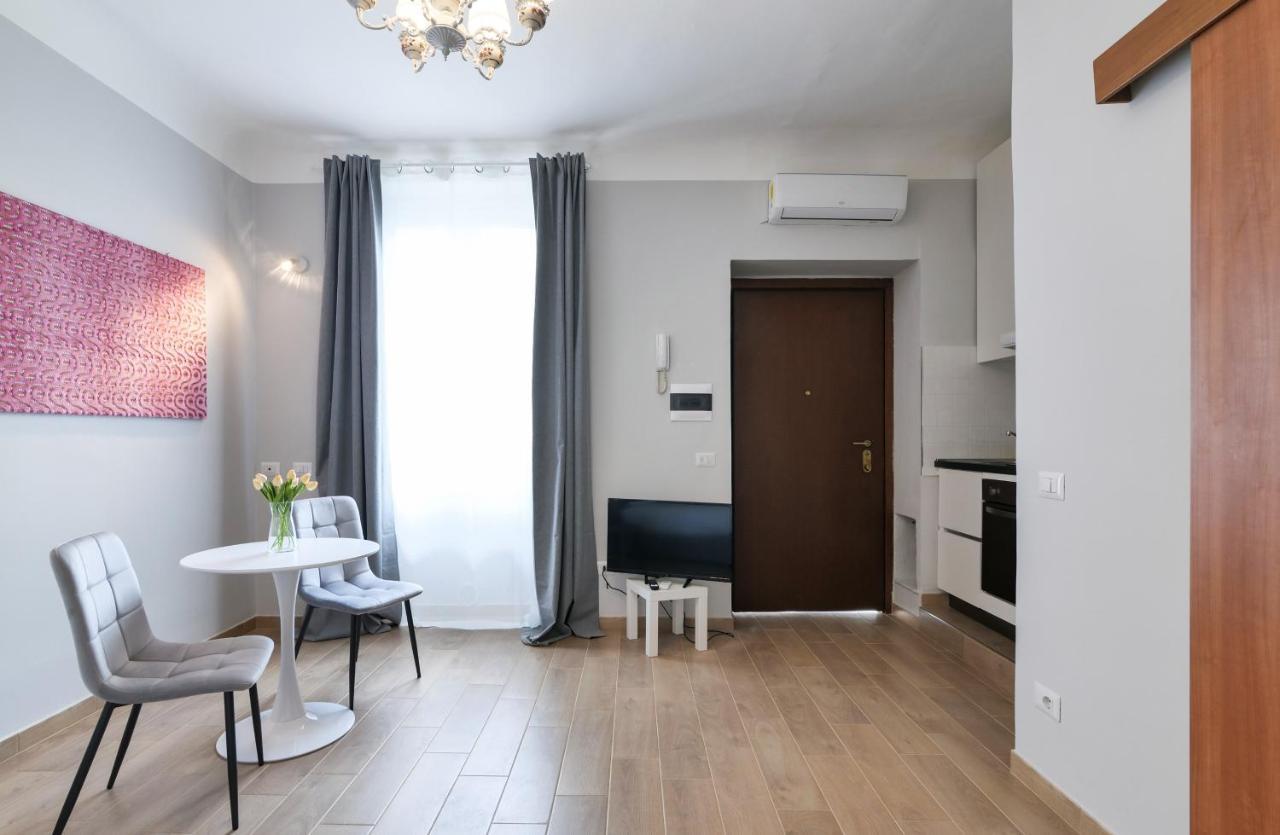 Primopiano - Meda 6 Apartment Milan Luaran gambar